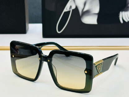 Prada fashion trend sunglasses - Image 5
