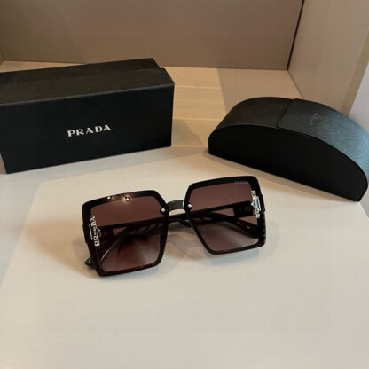 Prada fashion trend sunglasses - Image 5