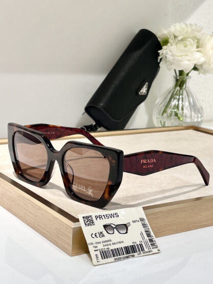 Prada fashion trend sunglasses - Image 5