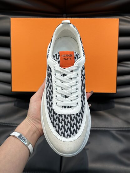 Hermes men's comfortable and soft white and black color matching casual sports shoes - Image 5