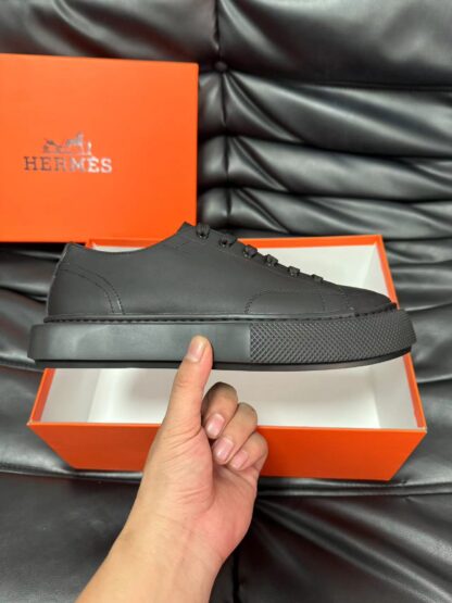 Hermes black high-end leather casual shoes - Image 5
