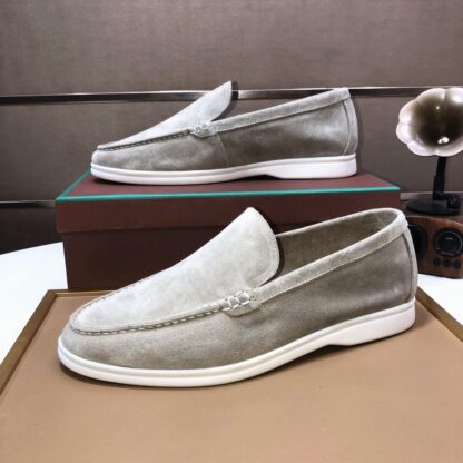 Hermès couple's gray apricot high-end classic loafers - Image 5