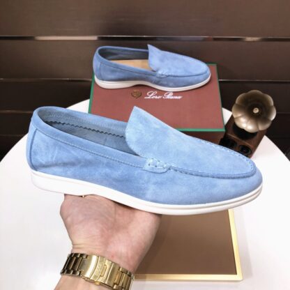Hermès couple's sky blue high-end classic loafers - Image 4