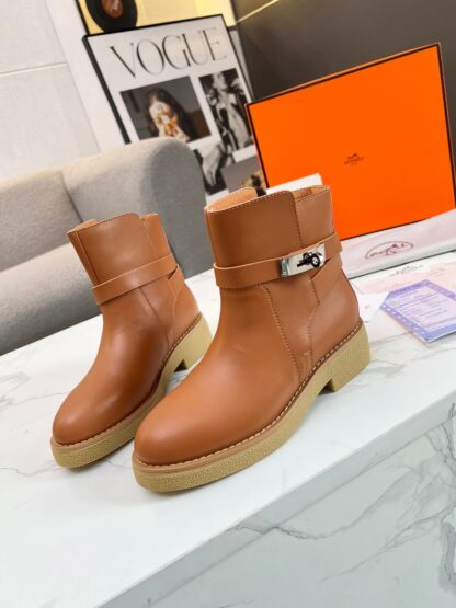 Hermes brown classic kelly buckle knight boots - Image 4
