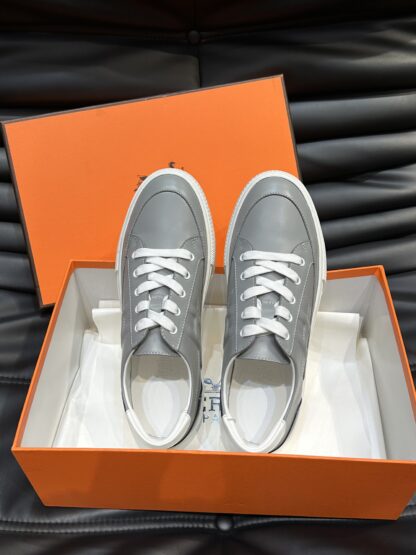 Hermès Men's Light Grey Comfort Low-Top Casual Sneakers - Image 5
