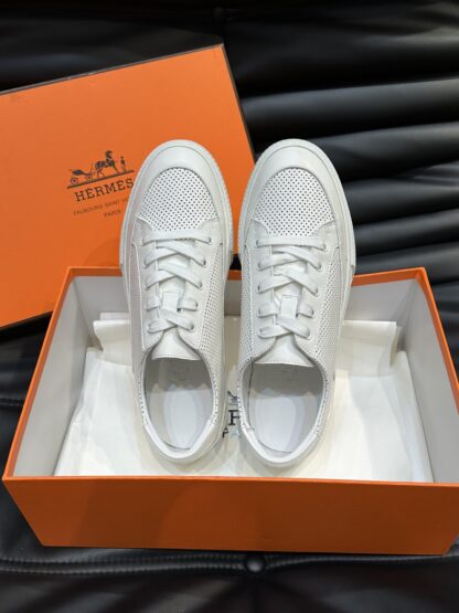 Hermès men's off-white breathable low-top casual sports shoes - Image 5