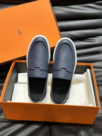 Hermès classic men's dark blue soft and durable casual loafers - Image 5
