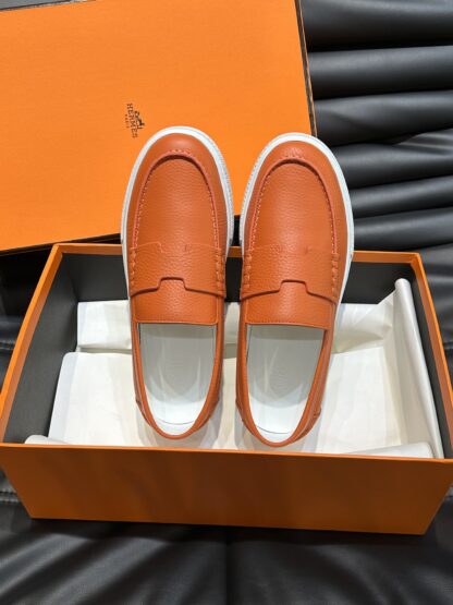 Hermès Classic Men's Orange Soft and Durable Casual Loafers - Image 5