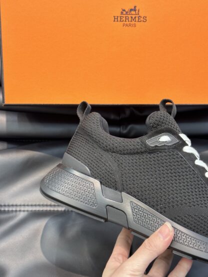 Hermes high-end men's fashion black and white casual breathable simple sports shoes - Image 5