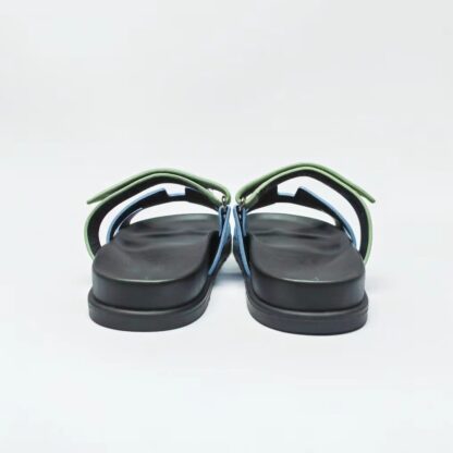 Hermès couple's blue-green woven slippers - Image 5