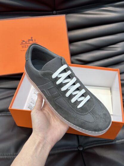 Hermès Men's Soft Lightweight Off-White Low-Top Casual Sneakers - Image 5