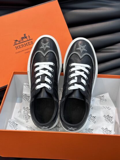 Hermes men's comfortable cowhide black and white low-top casual sneakers - Image 5