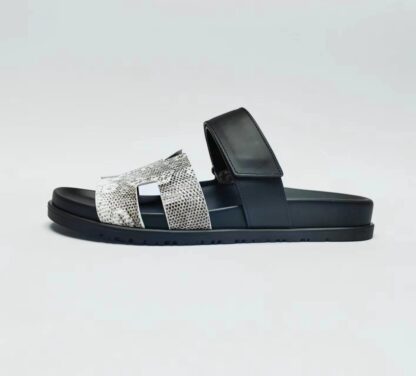 Hermès classic black and silver couple woven slippers - Image 5
