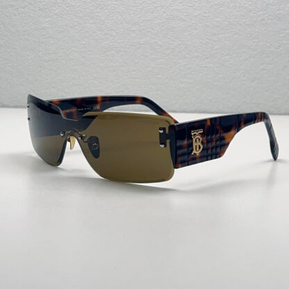 Chanel Fashion Sunglasses - Image 6