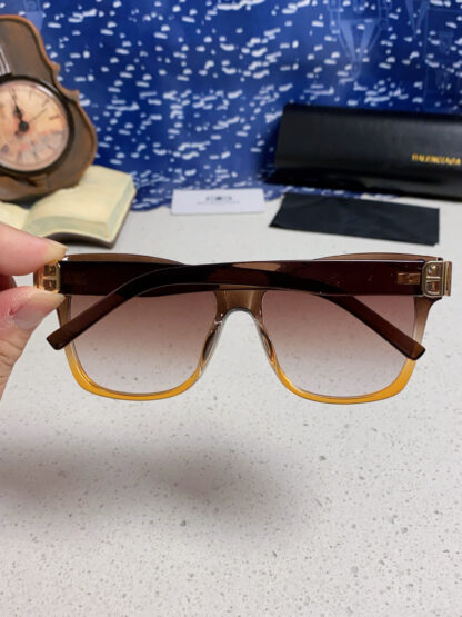 Balenciaga fashion sunglasses - Image 5