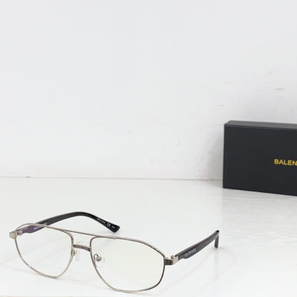 Balenciaga fashion sunglasses - Image 5