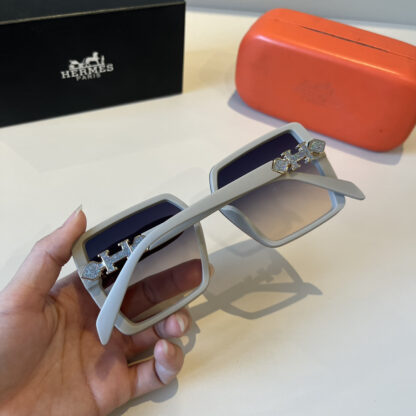 Hermès oval lens women's sunglasses - Image 5
