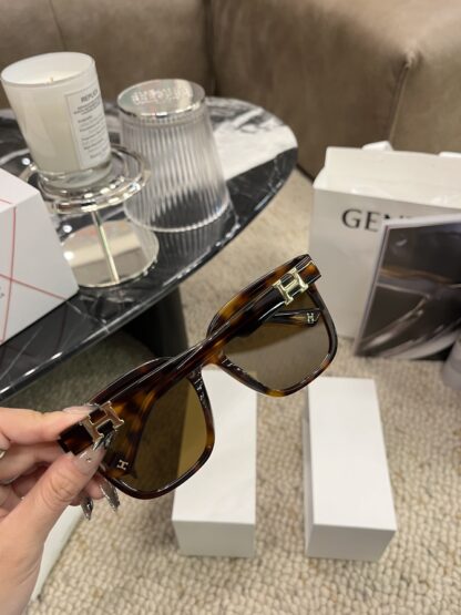 Hermes Fashion Sunglasses - Image 5