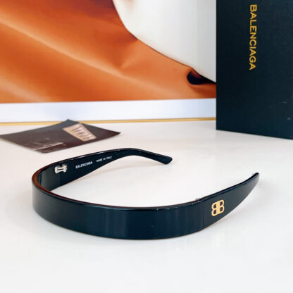 Balenciaga fashion sunglasses - Image 4