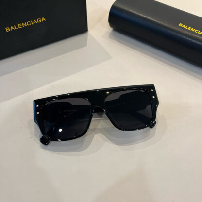 Balenciaga fashion sunglasses - Image 6