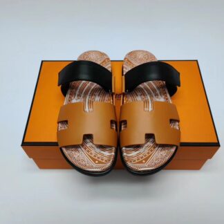 Hermès classic brown and black couple woven slippers