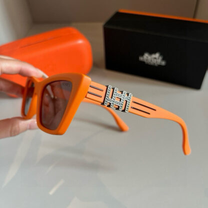 Hermès Fashion Sunglasses - Image 5