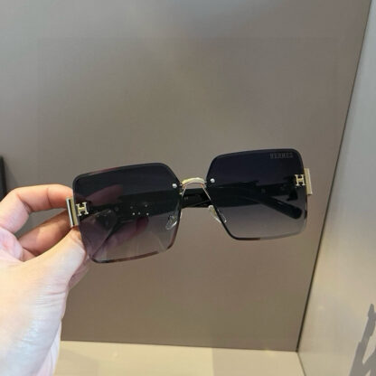 Hermès Fashion Sunglasses - Image 5