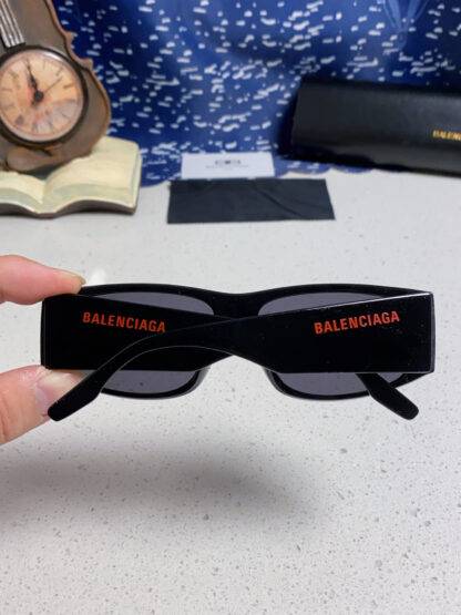 Balenciaga fashion sunglasses - Image 6