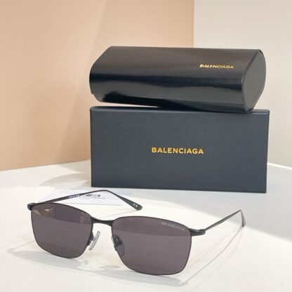 Balenciaga fashion sunglasses - Image 5