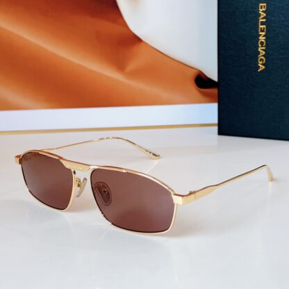 Balenciaga fashion sunglasses - Image 5