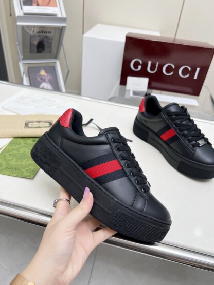 Gucci classic white shoes - Image 5