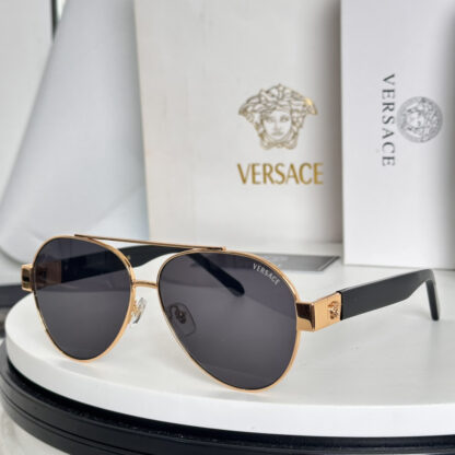 Versace fashion trend sunglasses - Image 5