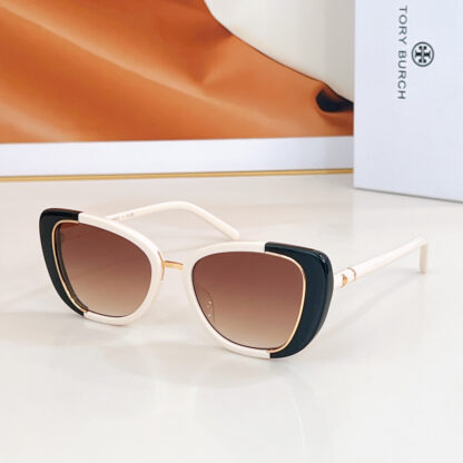 Versace fashion trend sunglasses - Image 5