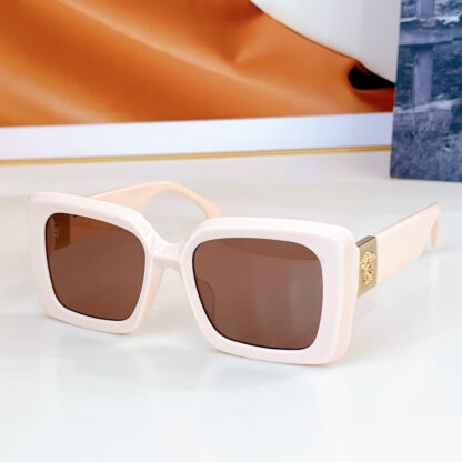 Versace fashion trend sunglasses - Image 5