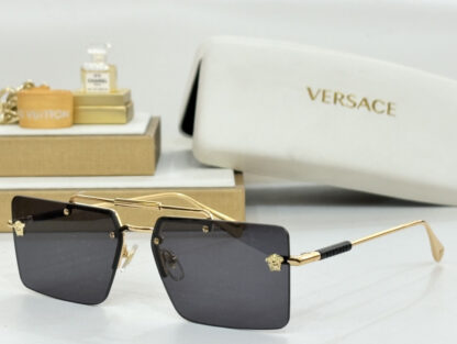 Versace fashion trend sunglasses - Image 5