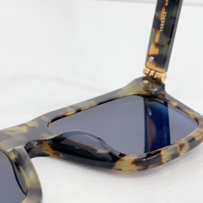 Versace fashion trend sunglasses - Image 5