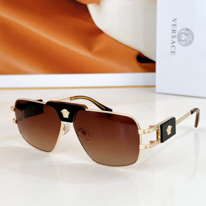 Versace fashion trend sunglasses - Image 5