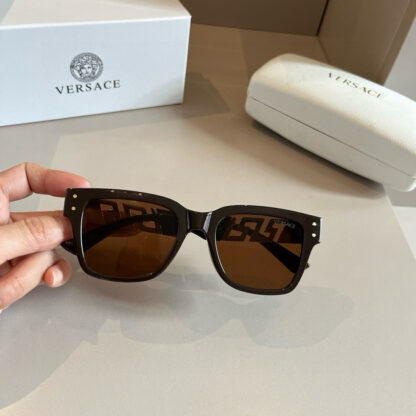 Versace fashion trend sunglasses - Image 5