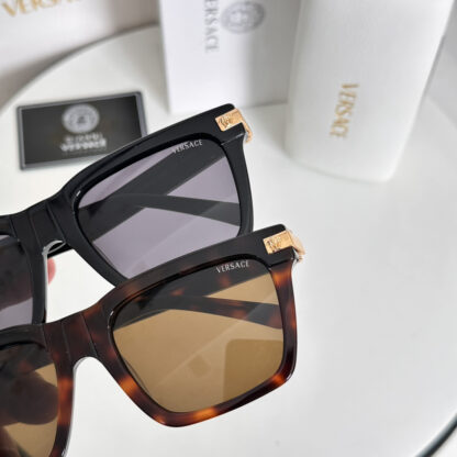 Versace fashion trend sunglasses - Image 5