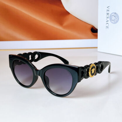 Versace fashion trend sunglasses - Image 5
