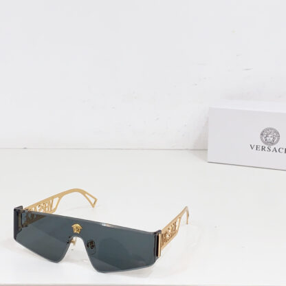 Versace fashion trend sunglasses - Image 5