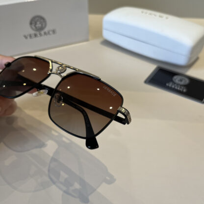 Versace fashion trend sunglasses - Image 5