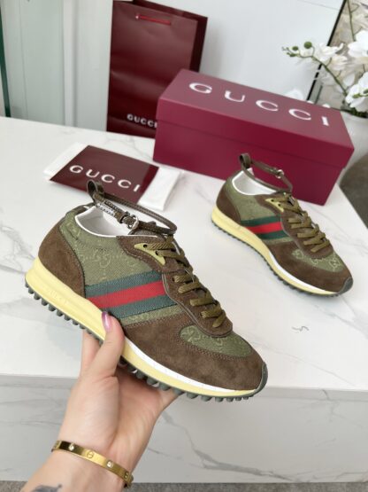 Gucci removable and adjustable ankle strap sneakers - Image 5