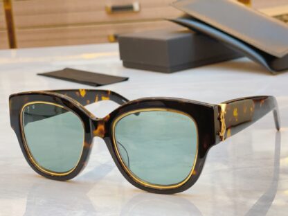 Yves Saint Laurent fashion sunglasses - Image 5
