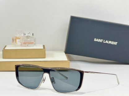 Yves Saint Laurent fashion sunglasses - Image 5