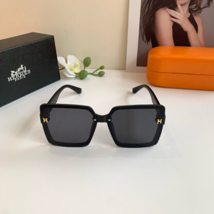 Hermès Fashion Sunglasses - Image 5
