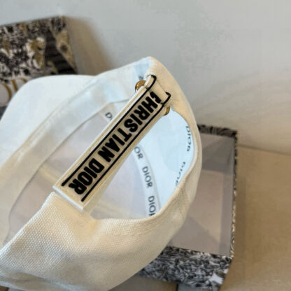 Dior trendy all-match simple baseball cap - Image 6