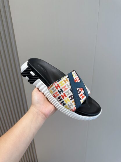 Hermès men's ultra-light and comfortable yellow and red color matching slippers - Image 5