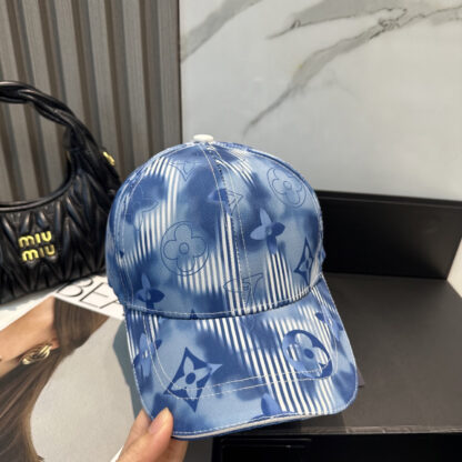 Louis Vuitton versatile fashion baseball cap - Image 5