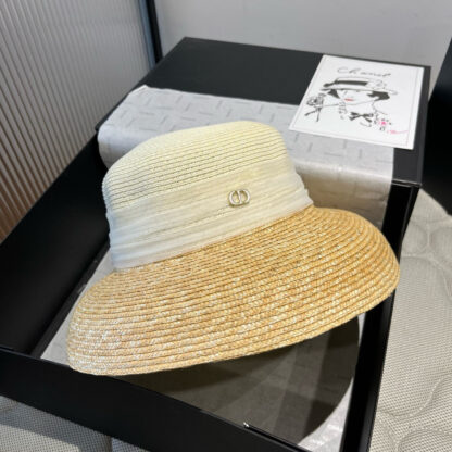 Dior Premium Colorblock Bucket Hat - Image 6